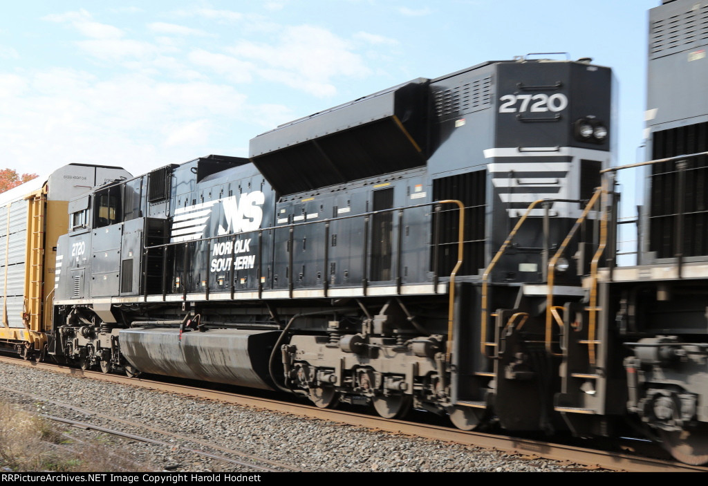 NS 2720